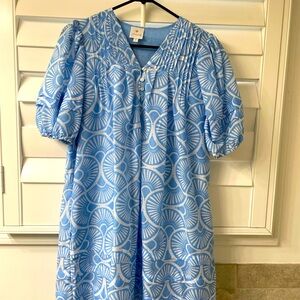 Fun, comfortable dress for spring & summer events in excellent condition.